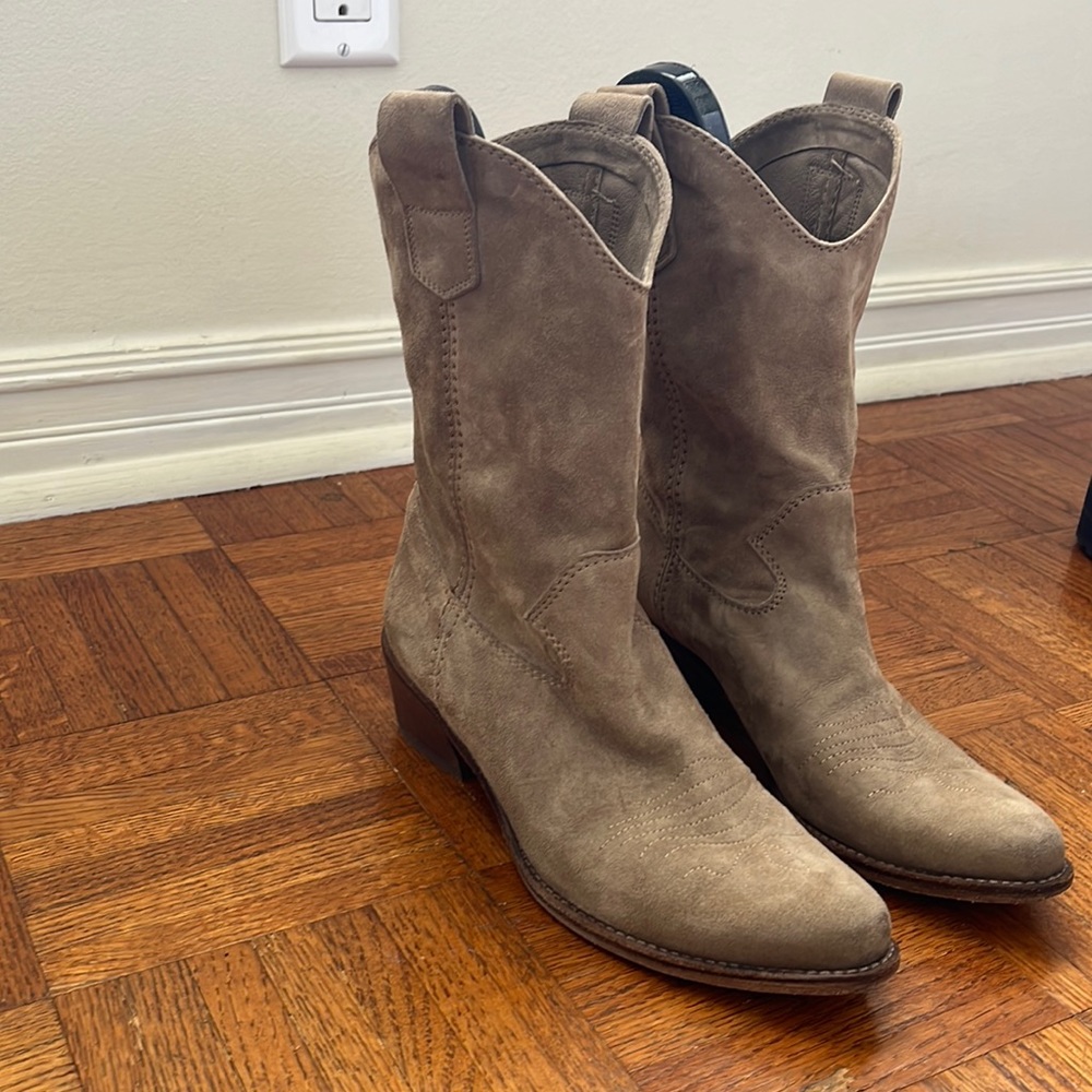 ALBERTO FERMANI 37 suede cowboy boot